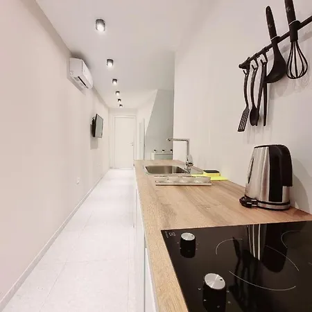 Apartment As Deluxe *