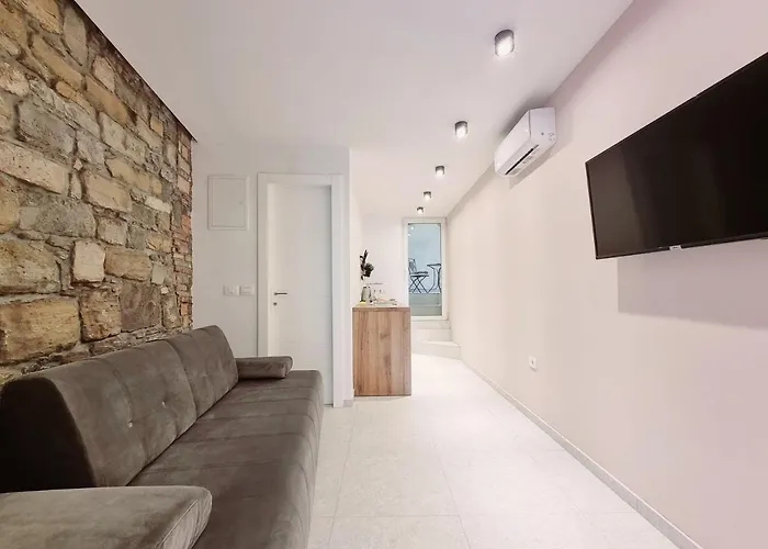 דירה As Deluxe פיראן